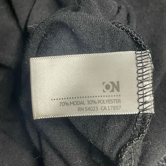 Old Navy Black Bubble Puff Sleeve Scoop Neck Top - Picture 6 of 6